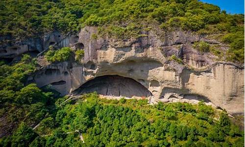 大别山石窟_大别山石窟风景区